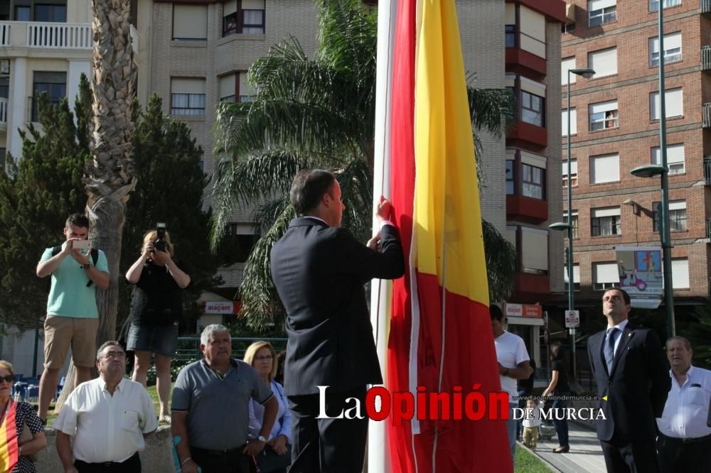 Izado de bandera en Lorca por la Hispanidad