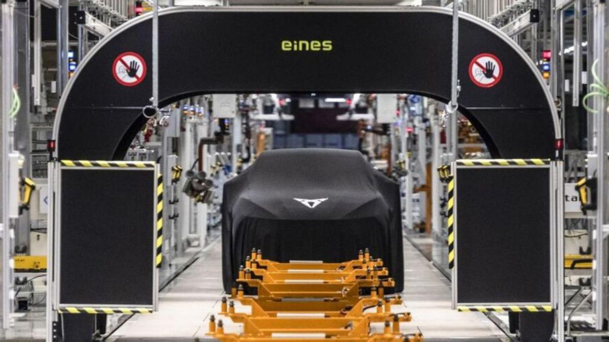 Un Cupra Raval cobert a la factoria de Martorell, el mes passat.