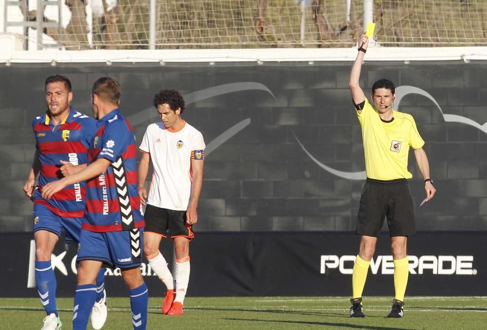 Valencia Mestalla - Llagostera, en imágenes