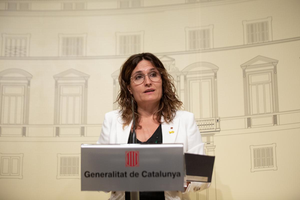 La Generalitat planteja permisos de 8 hores per a les funcionàries per regles doloroses La Generalitat planteja permisos de 8 hores per a les funcionàries per regles doloroses