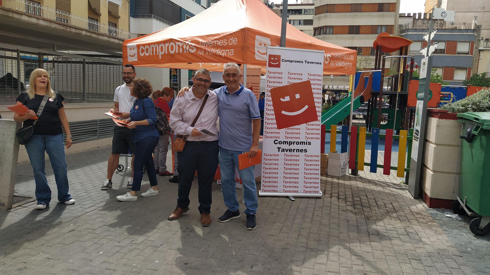 La campaña de los partidos de Tavernes en el mercadillo