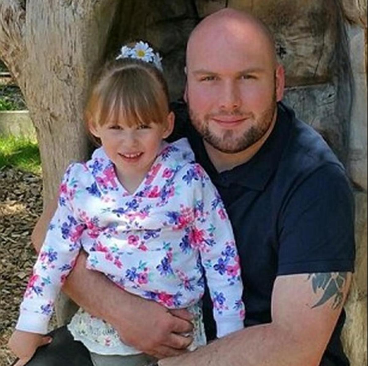 jgblanco36145739 andy whelan con su hija jessica fotos de twitter161103113425