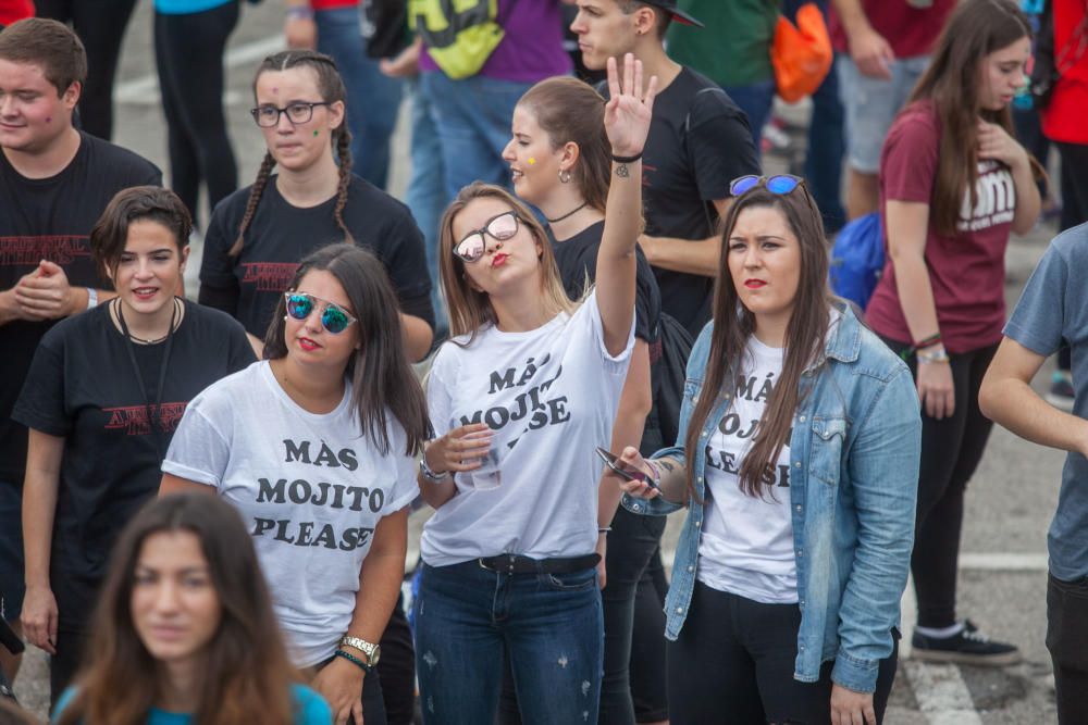 Miles de estudiantes en la macrofiesta universitar