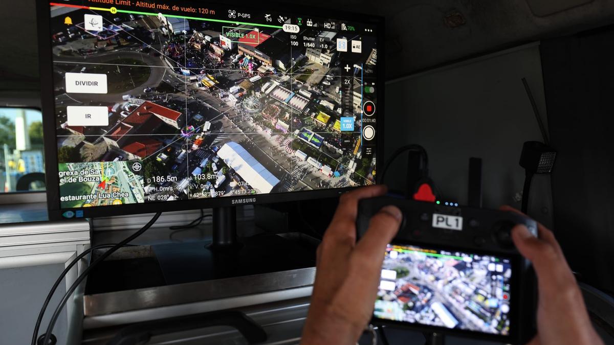 En la pantalla, control del vuelo de un dron a través del software de la firma viguesa  Vig-Sec Drone S.L
