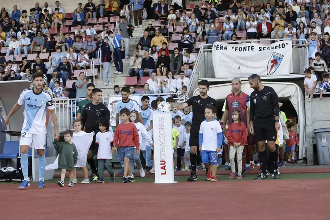 Las mejores imágenes del partido entre la SD Compostela y el Dépor
