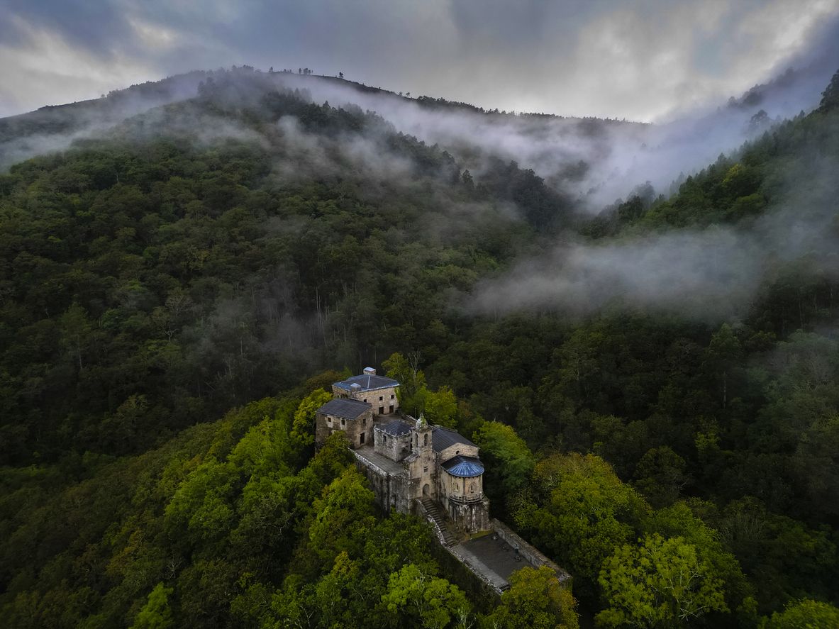 El monasterio de Caaveiro es la mayor insignia de Fragas do Eume