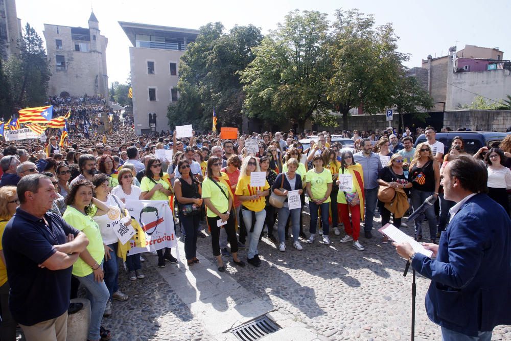 Estudiants, professors i personal de la UdG s''han manifestat a Girona