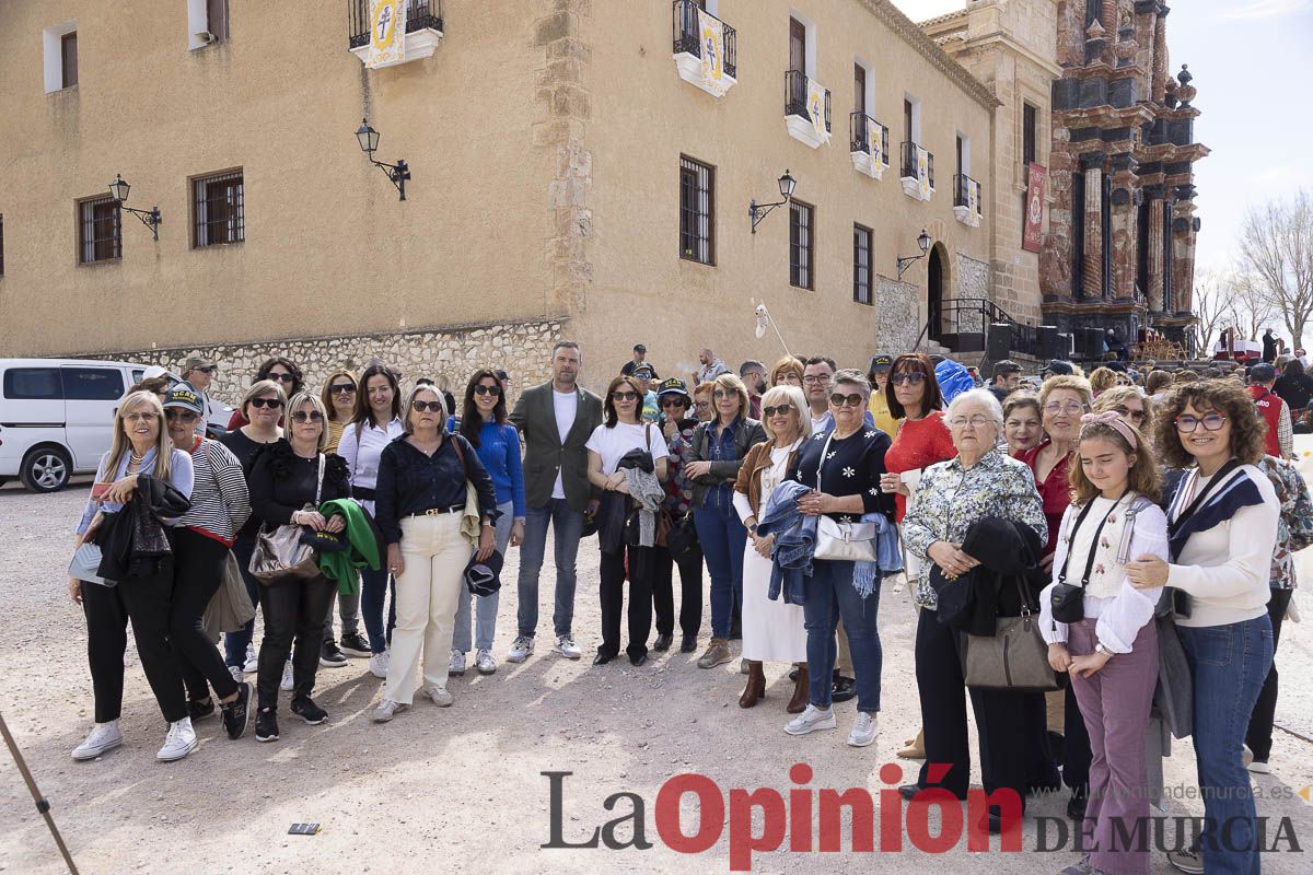 La vicaría de Cartagena, la UCAM, junto a asociaciones y peregrinos de toda España se ponen a los pies de la Vera Cruz