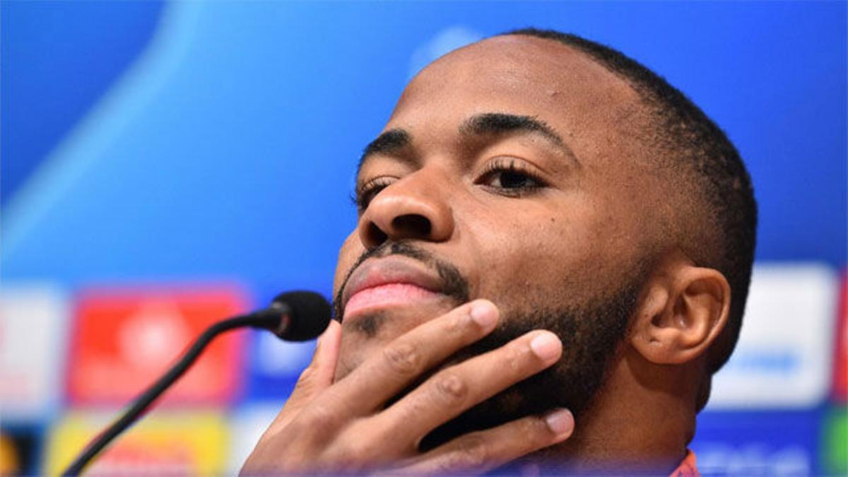 Sterling, sobre racismo: "No creo que haya que abandonar el campo"