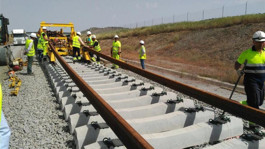 Adif inicia el proceso de expropiación del AVE en el tramo Casatejada-Toril