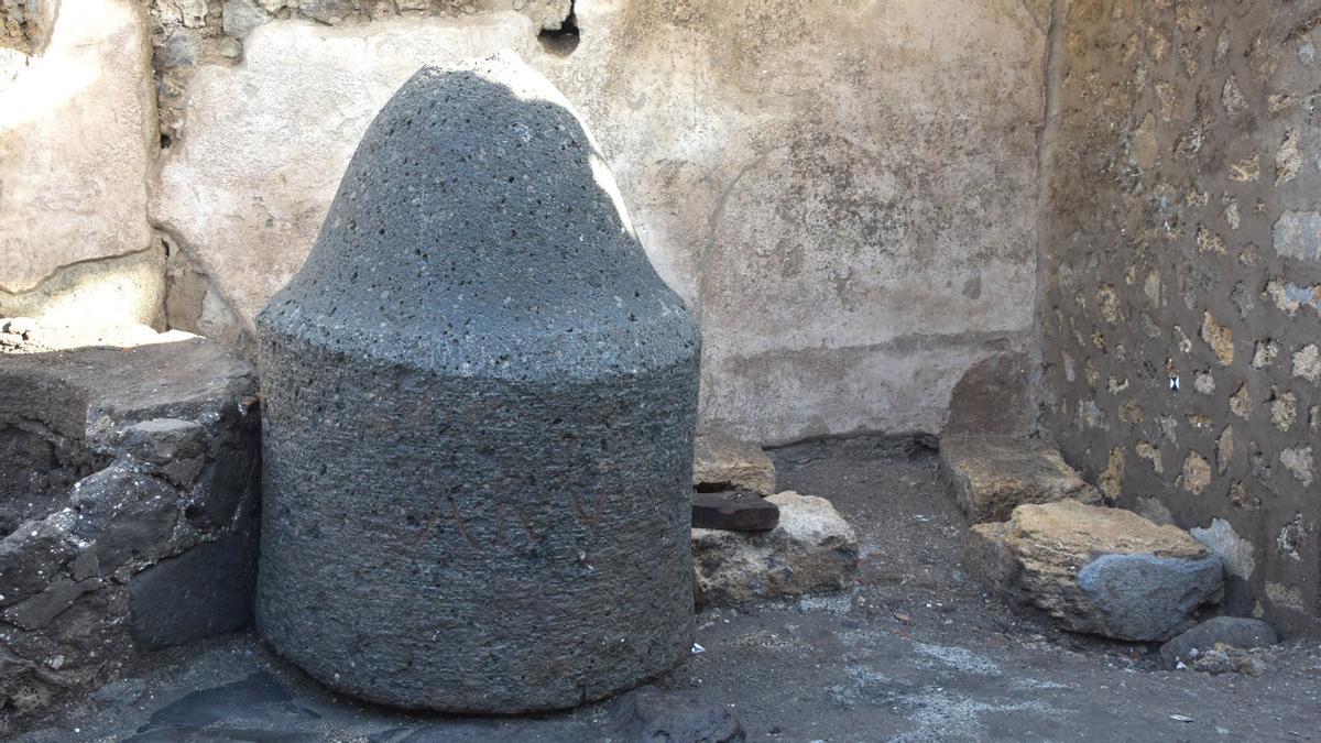 Restos de una 'panadería-prisión' descubiertos en Pompeya