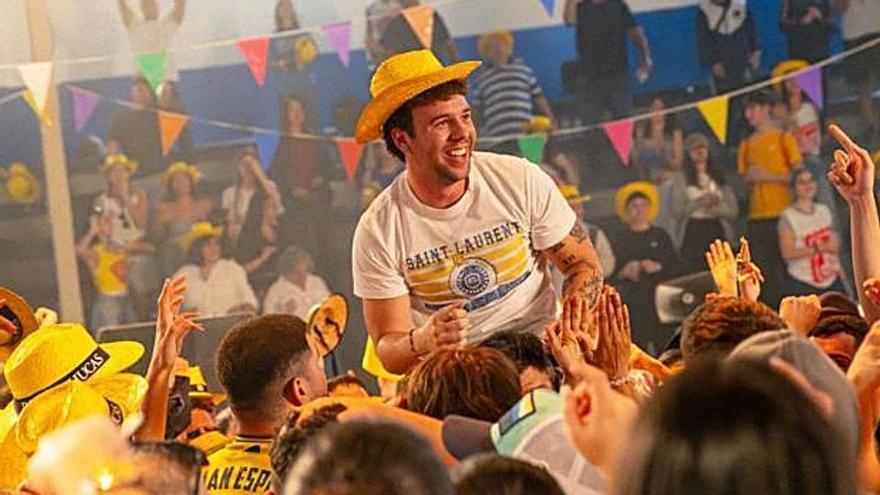 Entre ron, jerga y tradición: Quevedo celebra Canarias en 'Ni borracho', un himno que exalta la vida en las islas