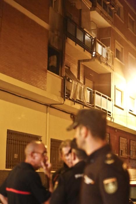 Una niña herida tras el incendio del barrio