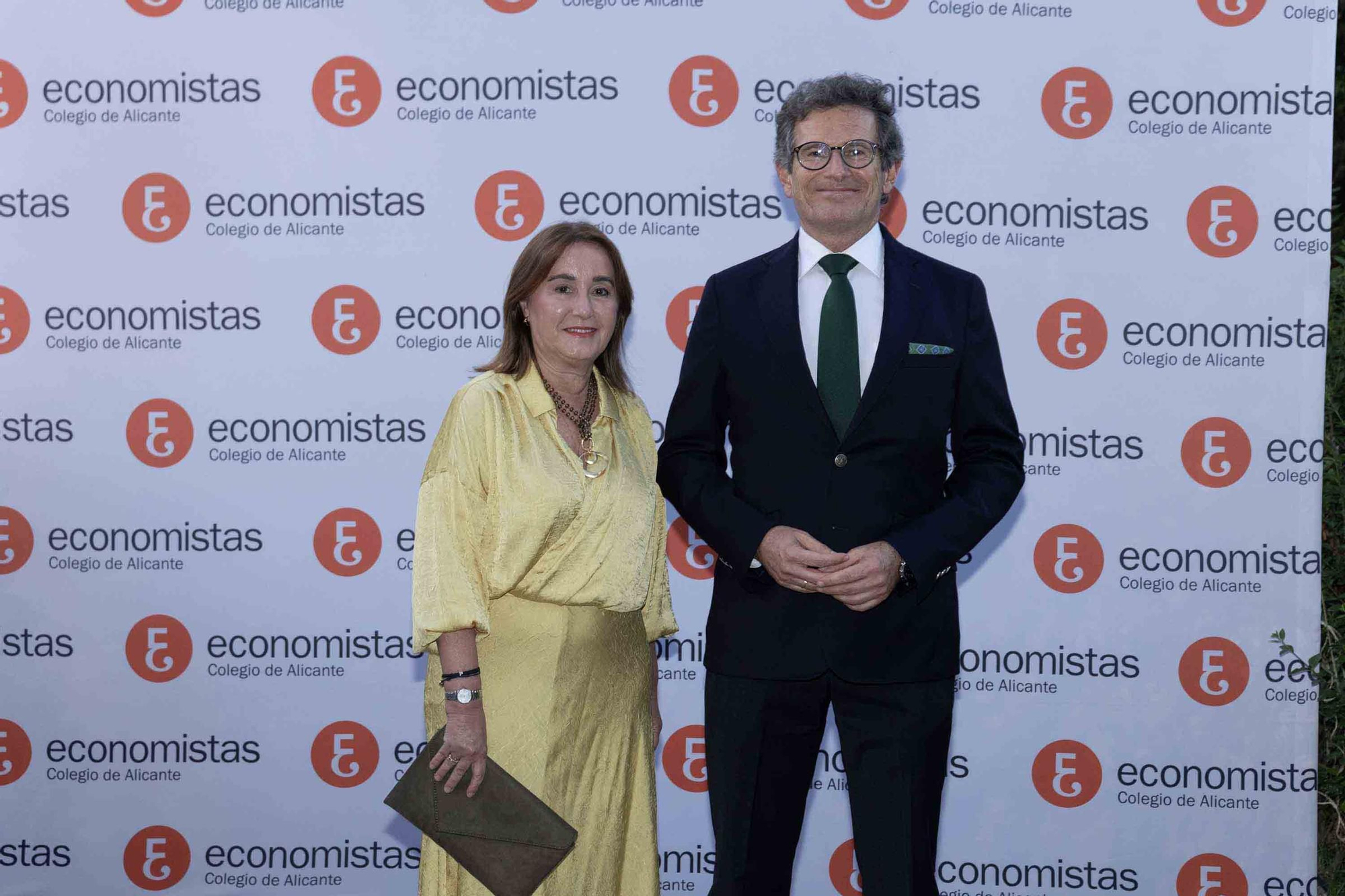 El Colegio de Economistas de Alicante celebra su cena anual en honor a su patrón