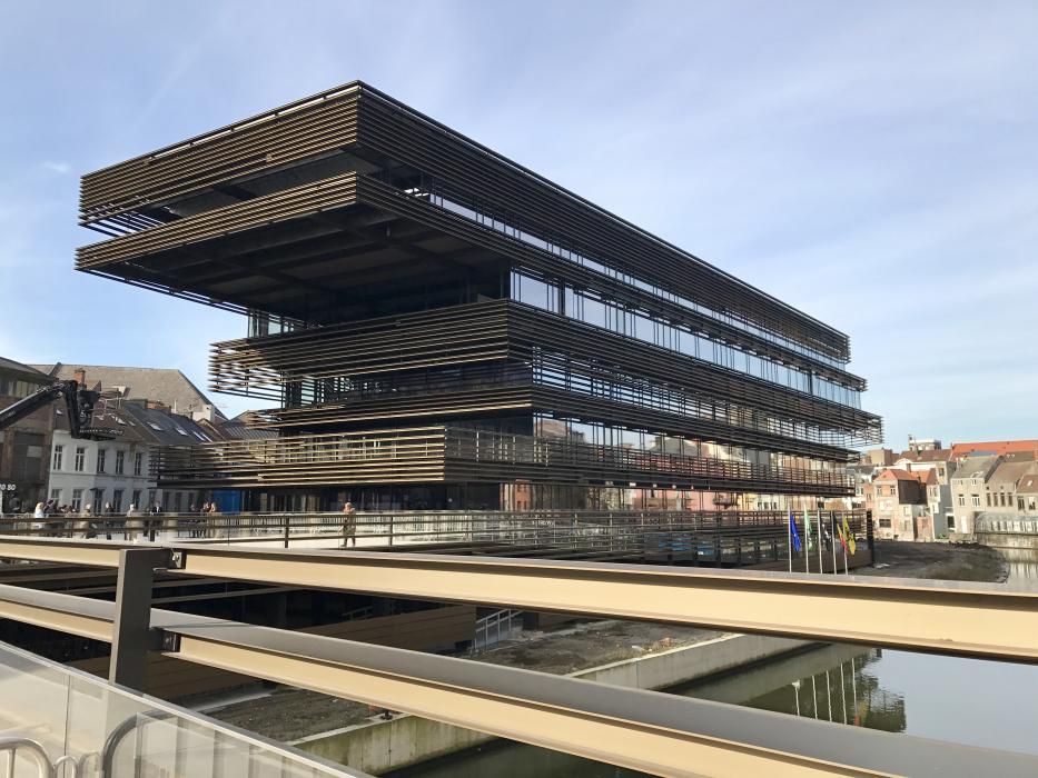 La nova biblioteca de l'estudir RCR a Gant.