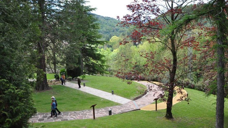 Els Jardins de la Puda i la Font d’en Roca amplien l’atractiu de la zona fluvial de Sant Joan de les Abadesses