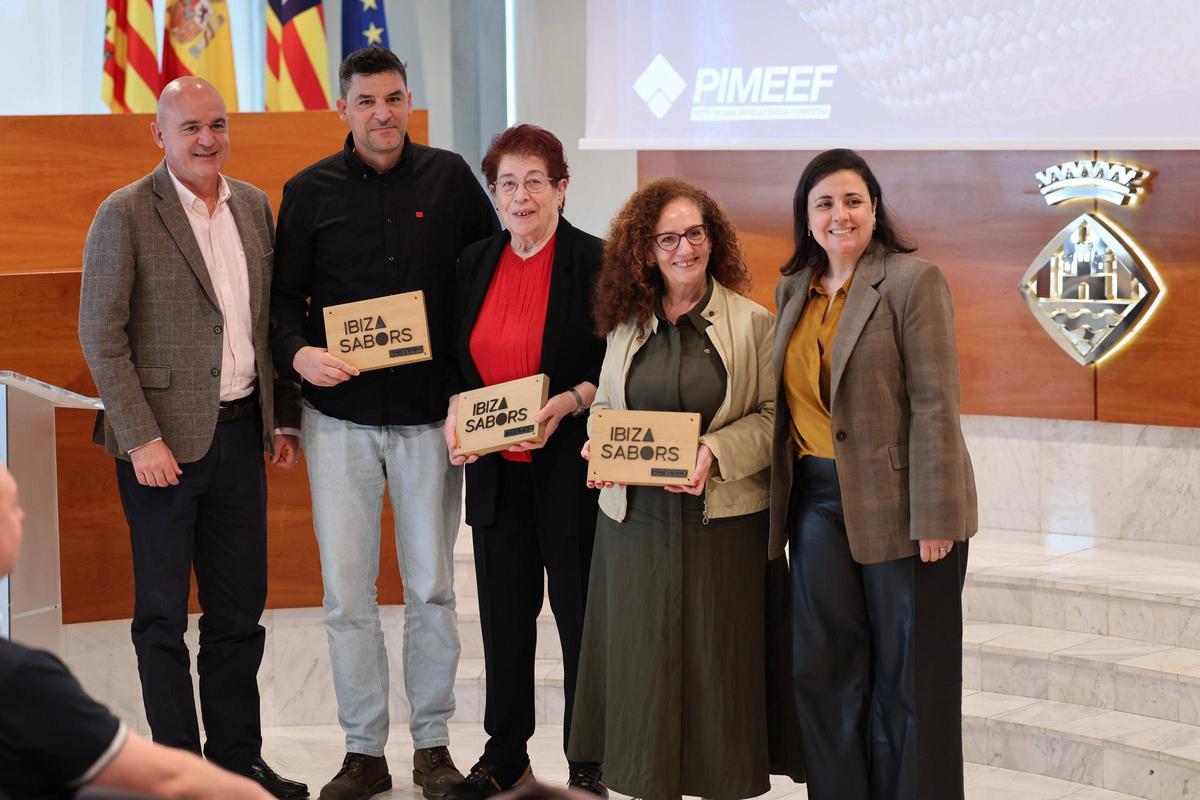 Todas las imagenes del acto de entrega de reconocimientos y distinciones de 'Ibiza Sabors 2026'