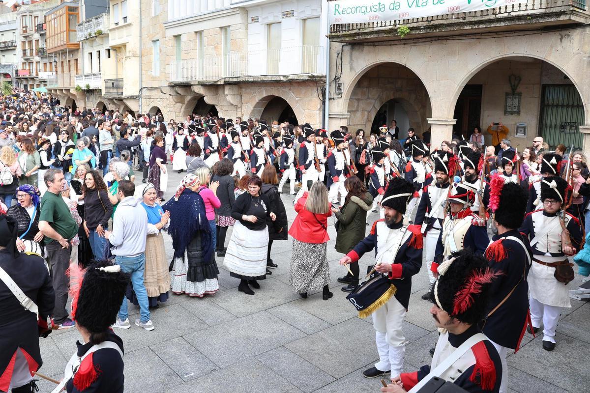 Vigo 'reconquista' las calles en su fiesta grande