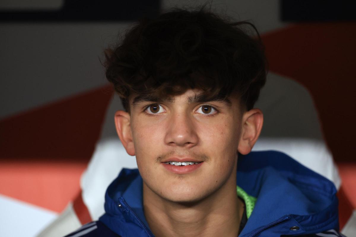 El joven jugador del Arsenal Max Dowman durante el partido de la Premier League que han jugado Arsenal FC y Leeds United en el Emirates Stadium en Londres, Reino Unido. EFE/EPA/ANDY RAIN
