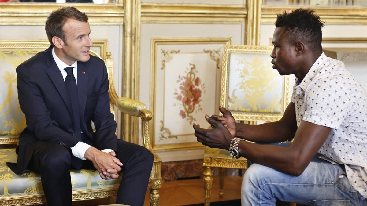 Macron recibe a Mamoudou Gassama