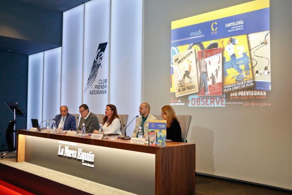 Presentación del libro "Cartelería de Prevención de Riesgos Laborales" en el Club Prensa Asturiana de LA NUEVA ESPAÑA