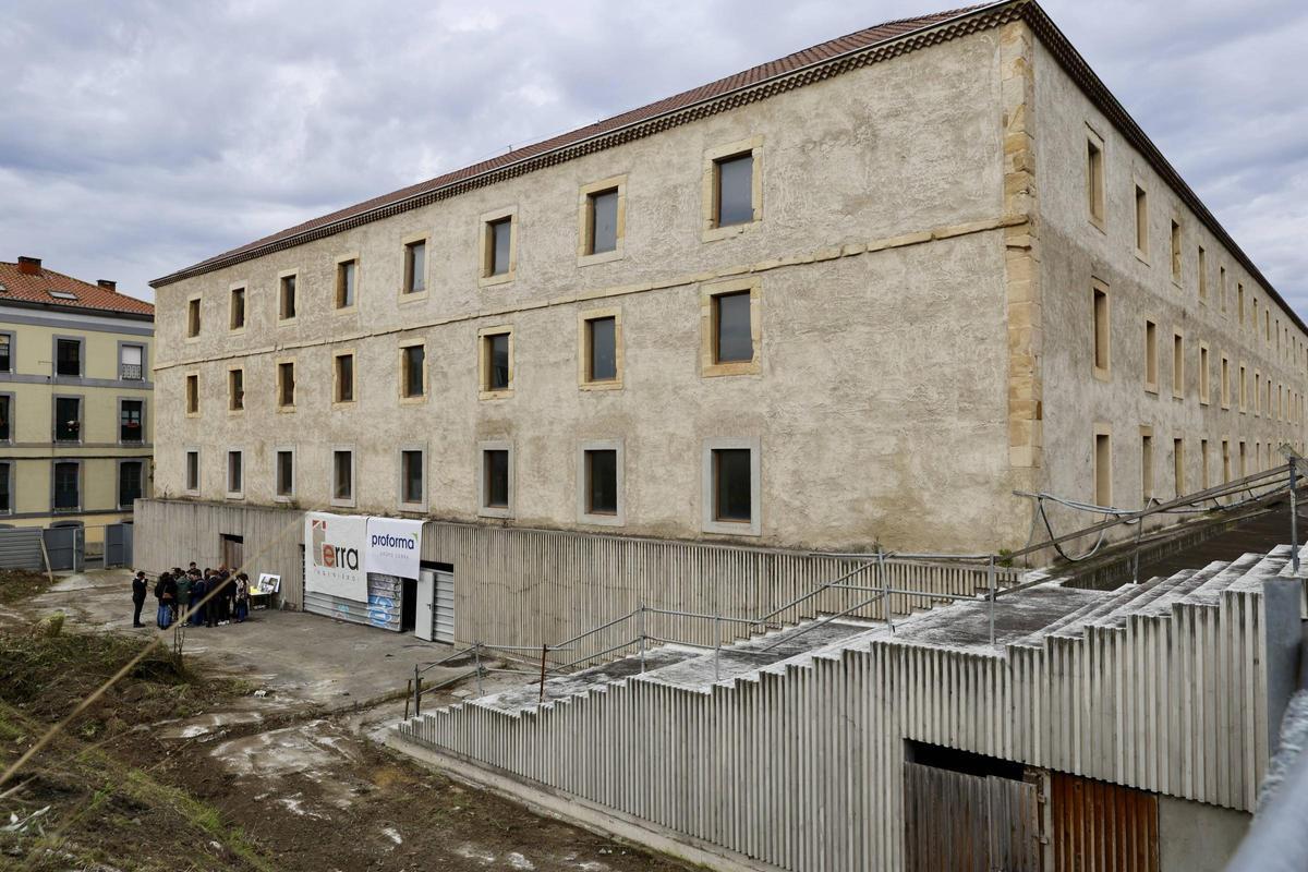 EN IMÁGENES: Comienzan las obras del futuro Centro de Arte Tabacalera de Gijón