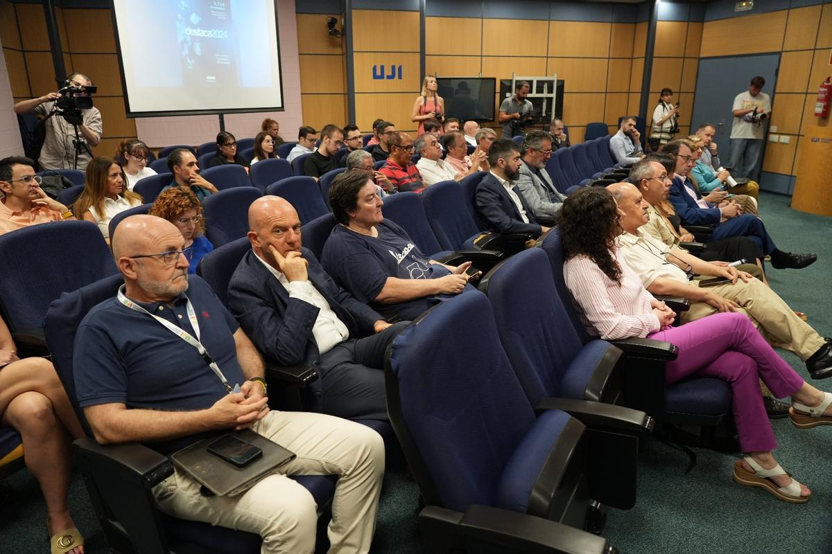 Los ponentes han agradecido la participación de las fundaciones y empresas que muestran el apoyo a la Feria Destaca.