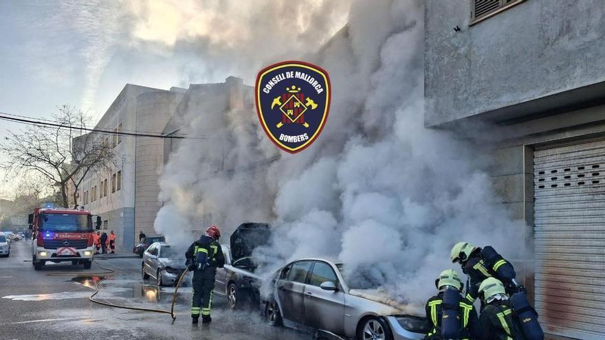 Un incendio daña cuatro coches en Manacor