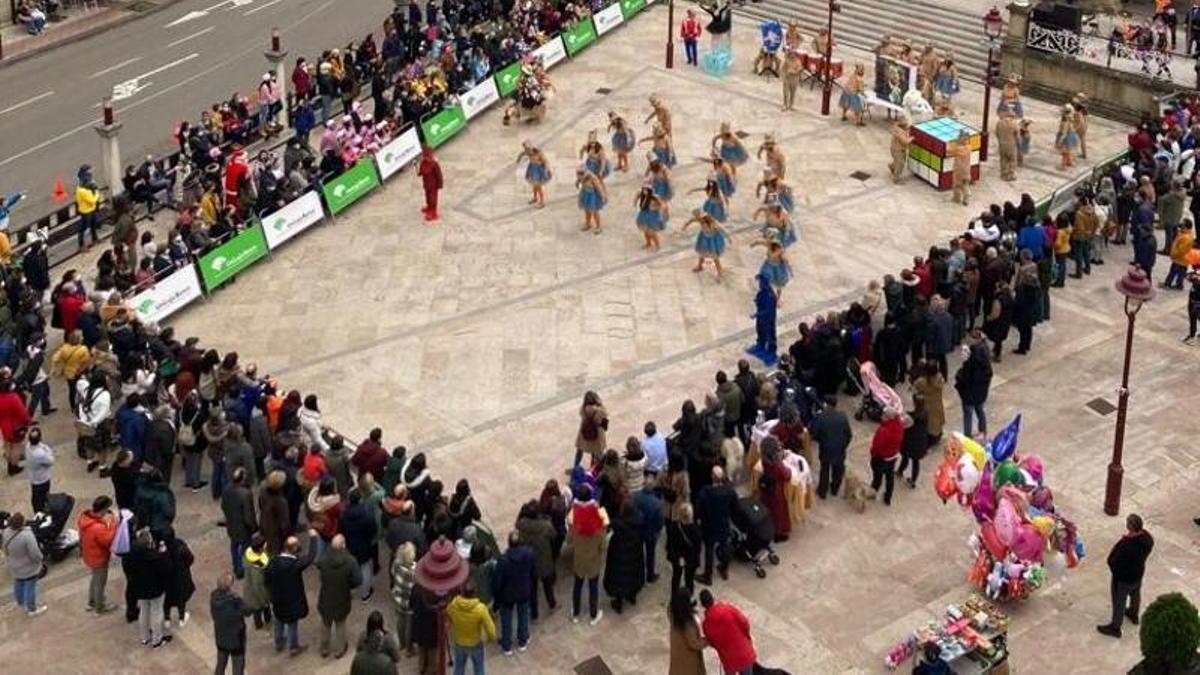 Espectáculo de charangas el año pasado en la plaza del Ayuntamiento