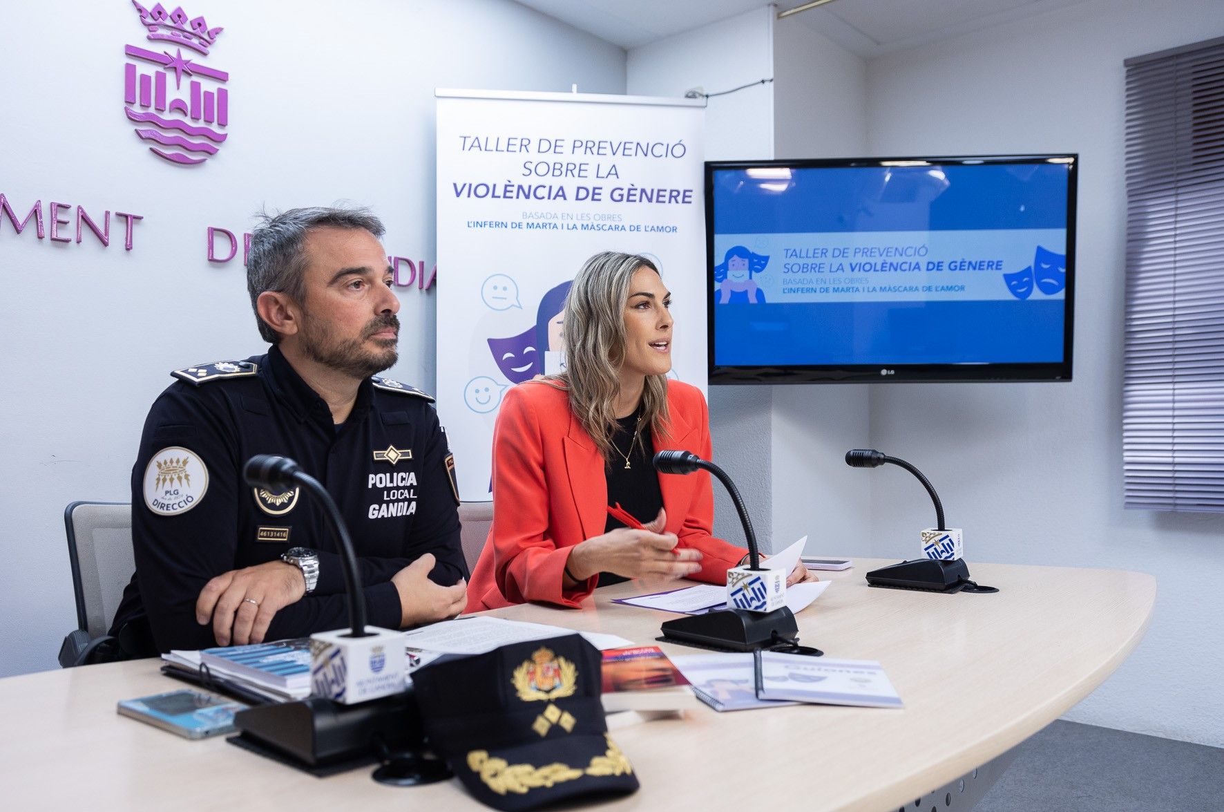 Espasa y Morant en rueda de prensa.