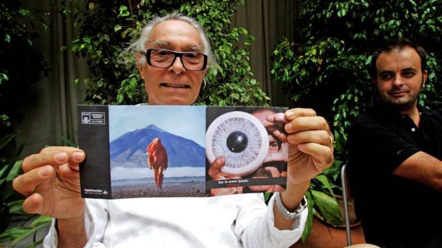 El artista Pepe Dámaso y el cineasta Miguel G. Morales, ayer en Can Weyler.