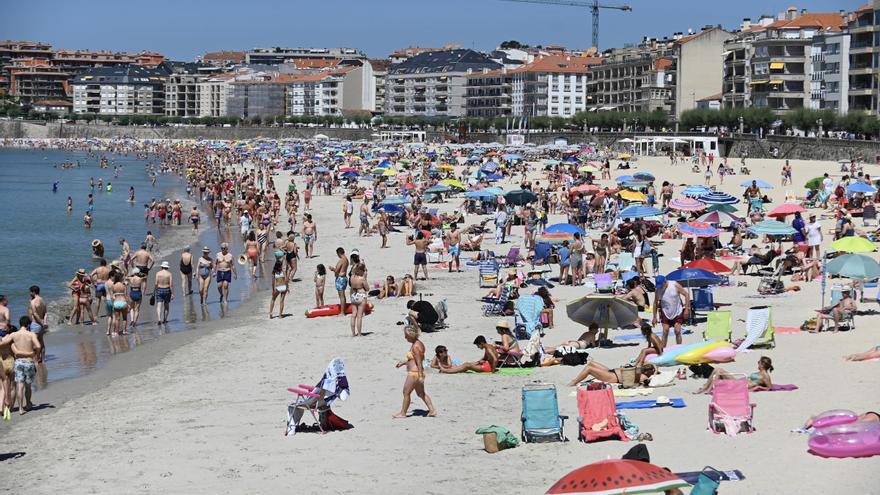 El aplaudido truco de este gallego para espantar a los turistas de las playas de Galicia: &quot;Fanecas venenosas en la arena&quot;