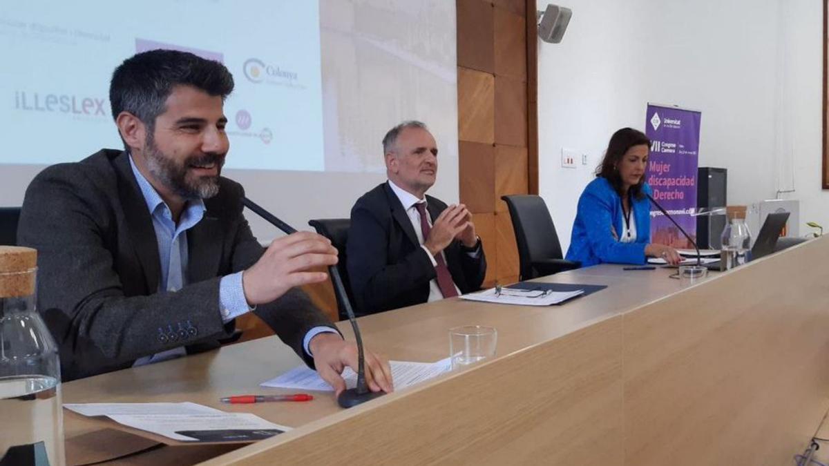 Un momento de la intervención de Javier de Juan. | CONSELL