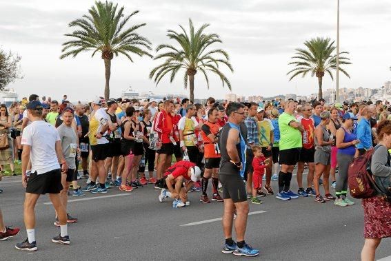 9.000 Läufer aus 49 Ländern gingen am Sonntag den 15.10. an den Start. In der Marathon Disziplin gingen die Deutschen leer aus.