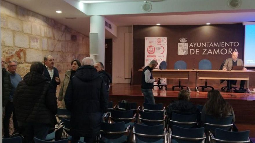 La Inteligencia Artificial destruirá empleo si no hay recualificación profesional, advierte UGT en Zamora