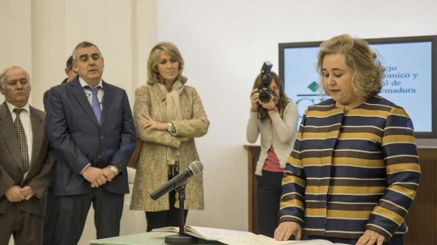 La presidenta del Consejo Económico y Social de Extremadura inicia su segundo mandato