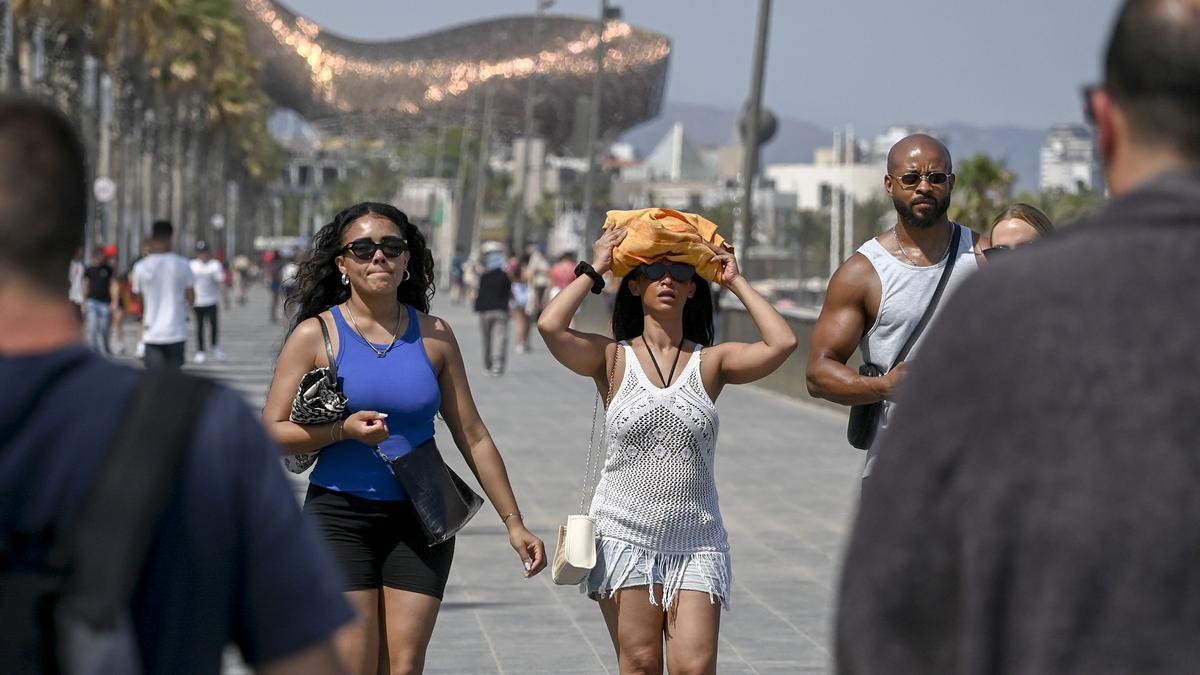 Catalunya entreveu l’adeu a l’onada de calor en l’últim cap de setmana de primavera Catalunya entreveu l’adeu a l’onada de calor en l’últim cap de setmana de primavera