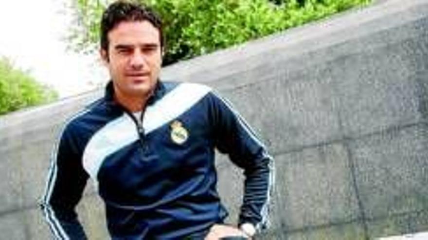 Alberto Toril ENTRENADOR DEL MADRID JUVENIL A
: Toril: &quot;Me ilusiona volver a casa como técnico del Madrid&quot;