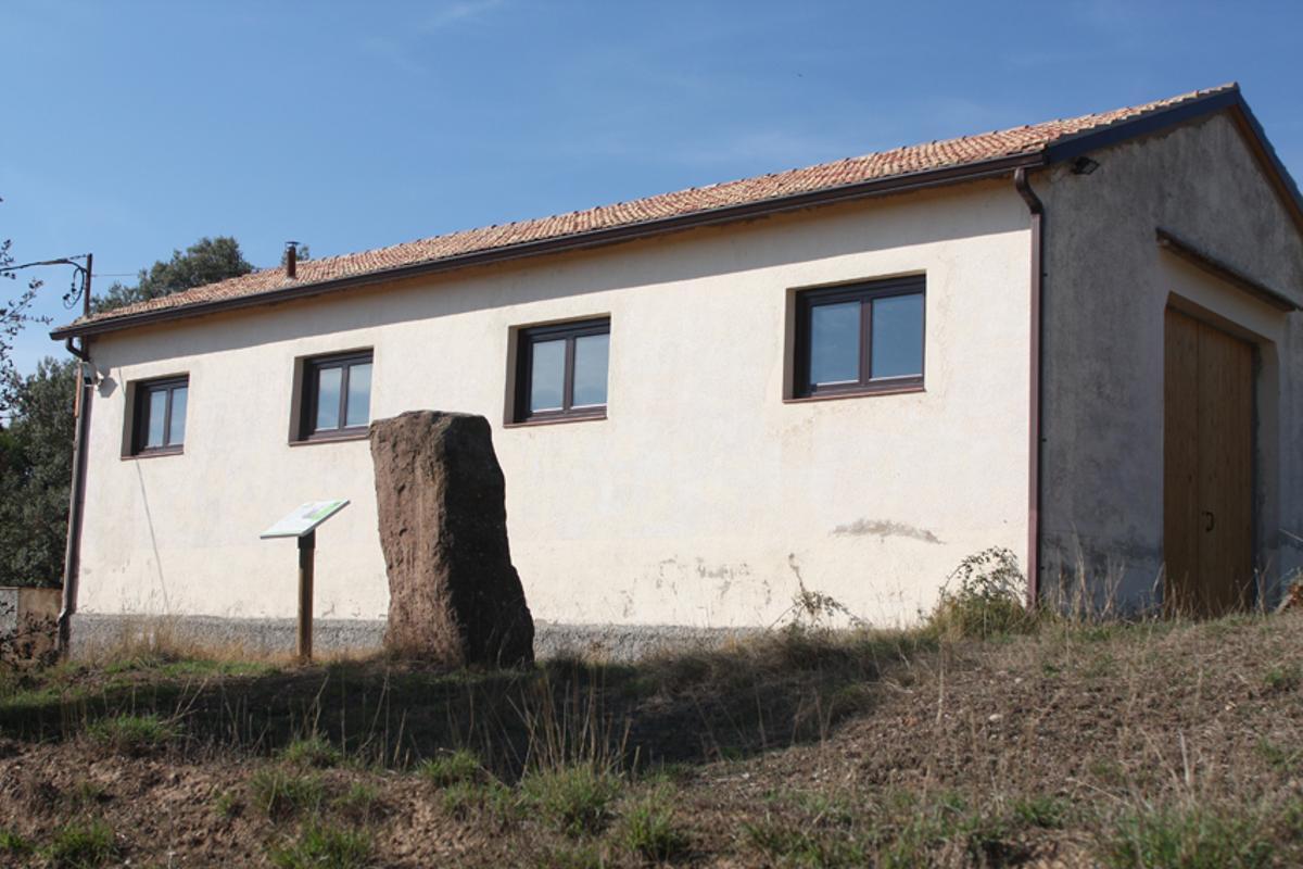 Un dels dos centres cívics de Sagàs, que es lloguen per festes, i on van passar els fts, segons la denunciant