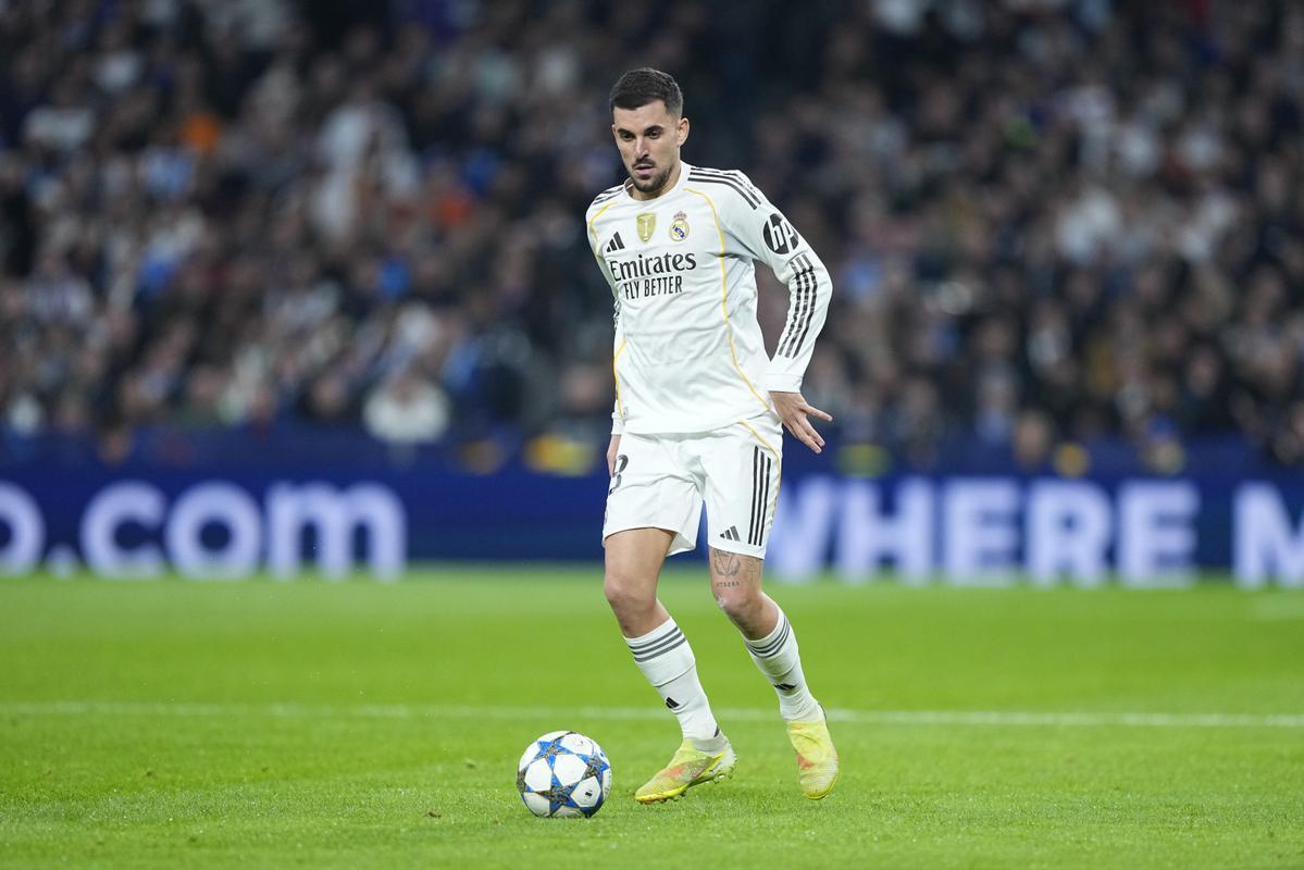 Dani Ceballos, durante el Real Madrid - Manchester City de liguilla de Uefa Champions League en el Santiago Bernabéu
