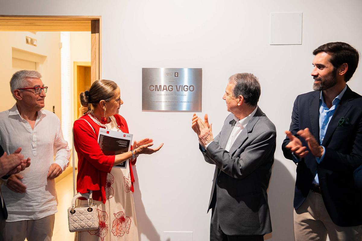 Vigo inaugura la Colección Municipal de Arte Galega con una selección de 69 «obras maestras» de pintura y escultura Vigo inaugura la Colección Municipal de Arte Galega con una selección de 69 «obras maestras» de pintura y escultura