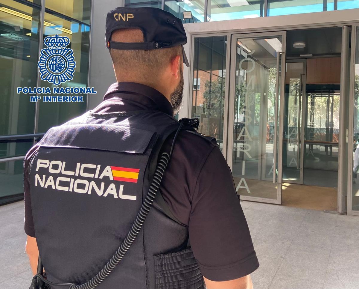 Agente de la Policía Nacional.