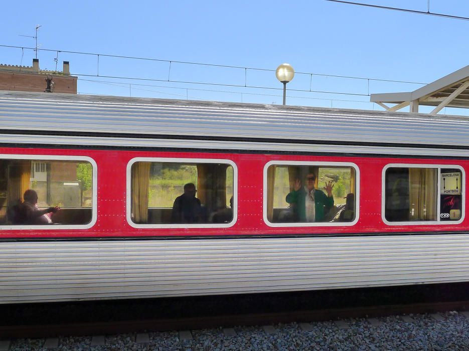 L'històric Talgo torna a Portbou