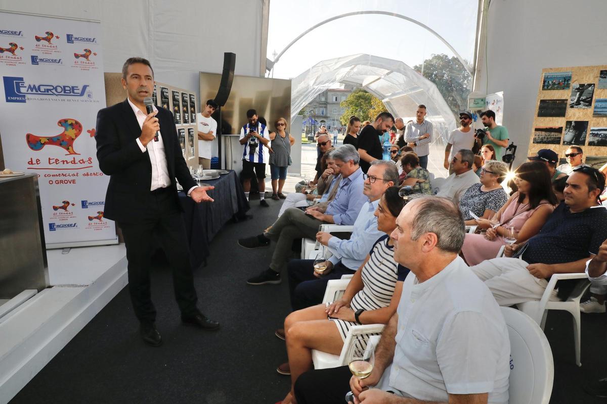 El conselleiro de Mar en la jornada organizada ayer por Emgrobes.