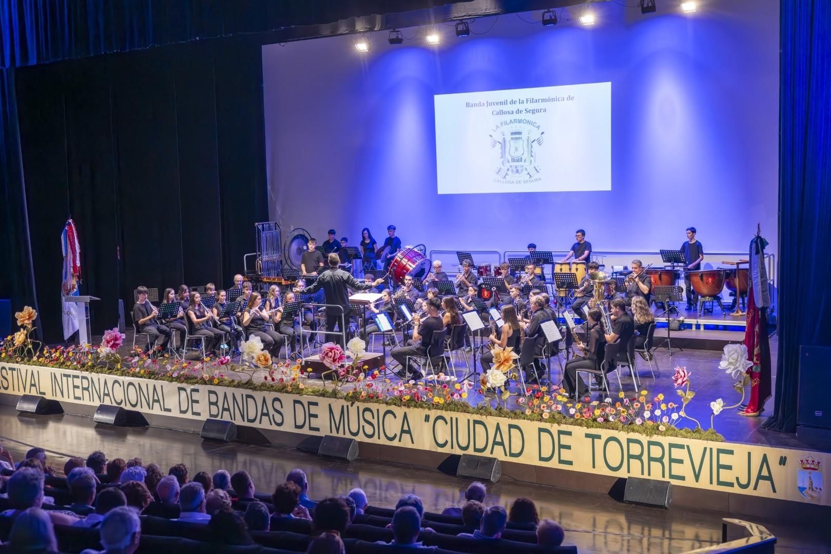 Las bandas de música de Paiporta y Catarroja, protagonistas del Festival Internacional de Bandas Ciudad de Torrevieja