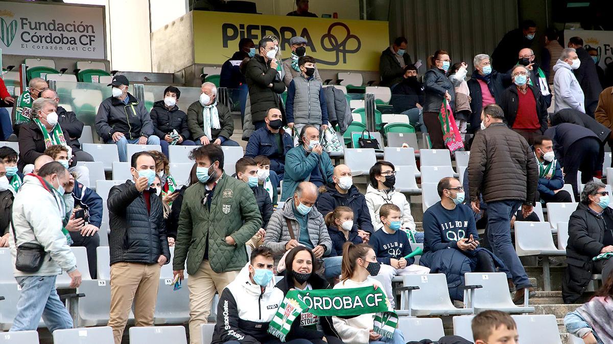 Córdoba CF - Xerez DFC: Las imágenes de la afición en el Arcángel