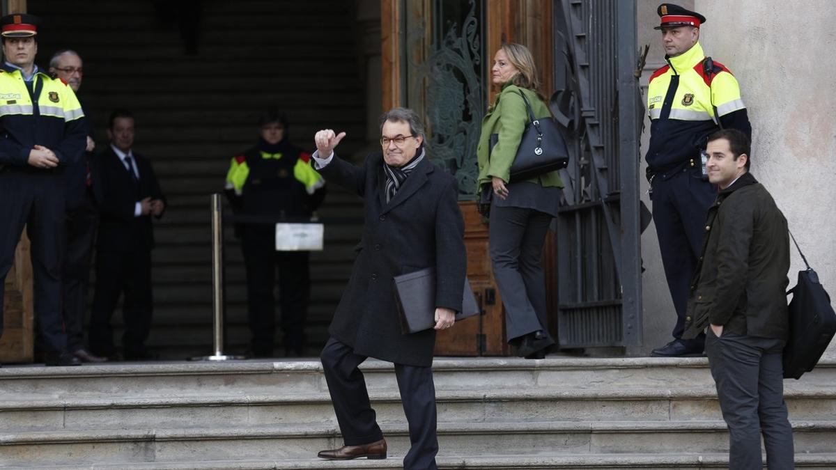 Artur Mas, ante la sede del Tribunal Superior de Justícia de Catalunya, el pasado 7 de febrero.