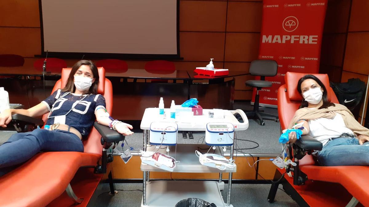 Donantes del ICHH en las instalaciones de Mapfre