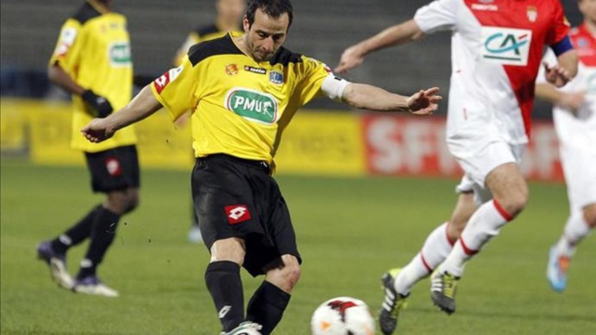 Giuly sigue en activo en la cuarta división francesa