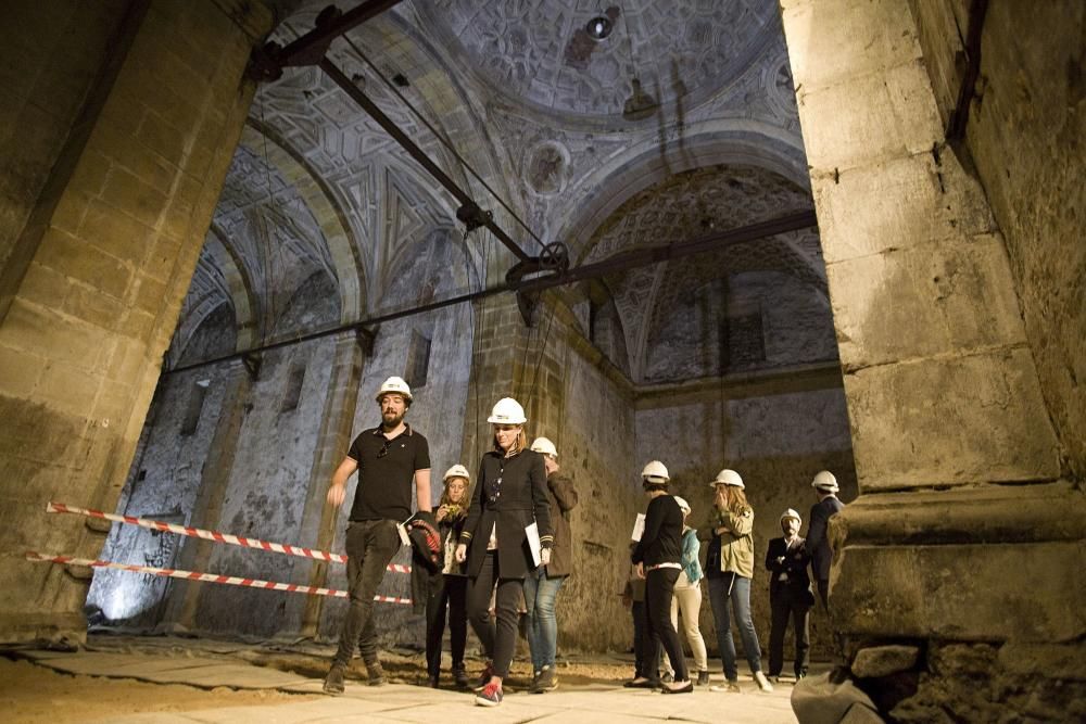 Visita de la alcaldesa de Gijón y los portavoces municipales a las obras de Tabacalera